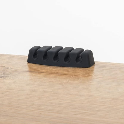 IRIS USA Computer Desk with Cable Organizer and Cable Tray